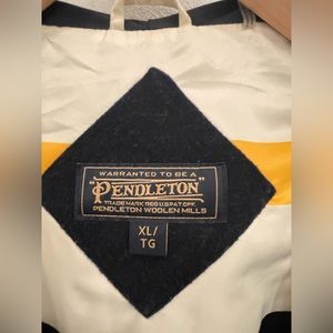 NEW PENDLETON WOOLD COAT.